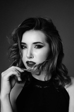 muhteşem bir genç kadın 