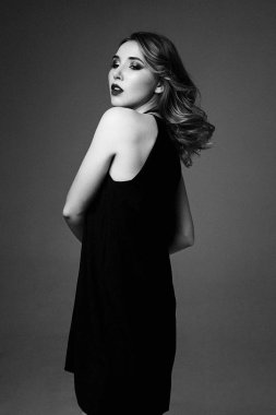 muhteşem bir genç kadın 