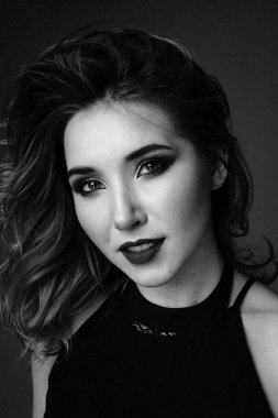 muhteşem bir genç kadın 