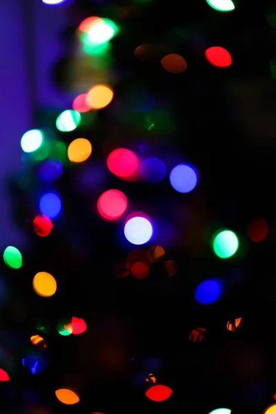 Efecto Difuminado Abstracto Primer Plano Iluminado Luces Navidad Enredadas — Foto de Stock