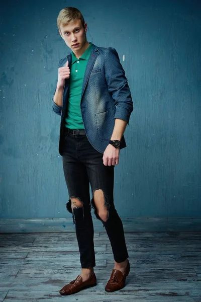 Handsome Young Man Stylish Clothes Posing — Stock Photo, Image