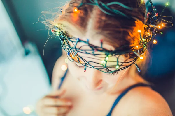 Girl in garland head wreath — Stock Photo, Image