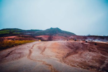 Harika bir yer nerede Şofben sıcak su sütunu atar 