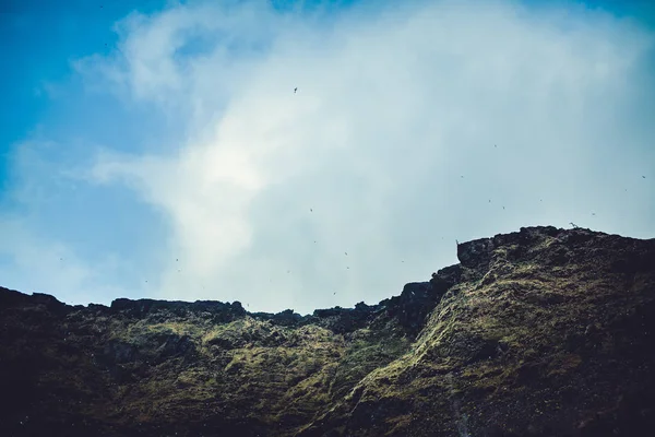 Vista da colina rochosa — Fotografia de Stock