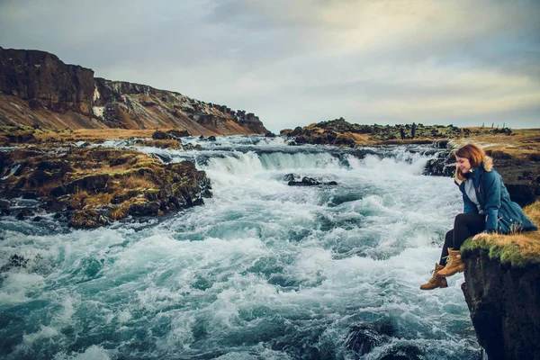 Rapid mountain river — Stock Photo, Image