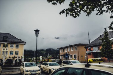 Park dağ orman içinde kotec