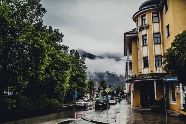 Park dağ orman içinde kotec