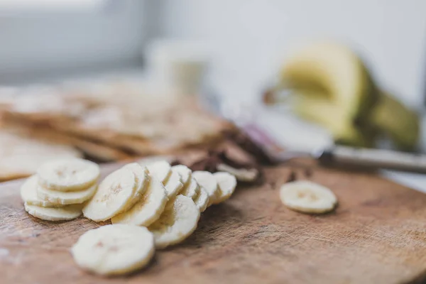 Voorbereiding van bananen taart — Stockfoto