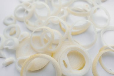 Dilimlenmiş soğan halkası