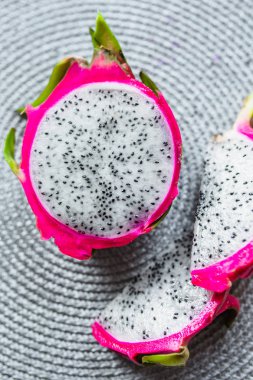 Taze olgun Dragon meyve