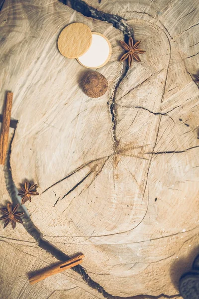 Primer Plano Galletas Dulces Palitos Canela Sobre Fondo Madera — Foto de Stock