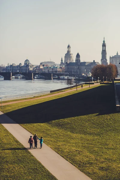 Güzel Tarihi Dresden Şehir Güneşli Anda Almanya — Stok fotoğraf