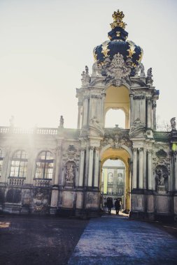 güzel tarihi Dresden şehir güneşli anda Almanya