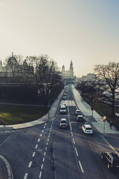 Photo Old City Road Cars Sunset Time — Stock Photo, Image