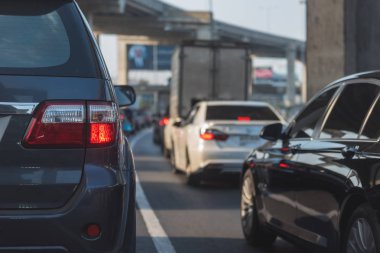trafik sıkışıklığı ücretli araçlarda sıra ile yol