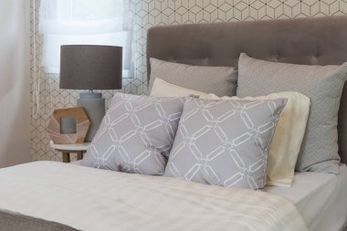 Klasik tarz yatak odası Tek Kişilik Yatak 