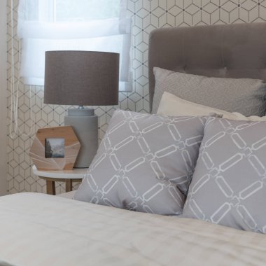 Klasik tarz yatak odası Tek Kişilik Yatak 