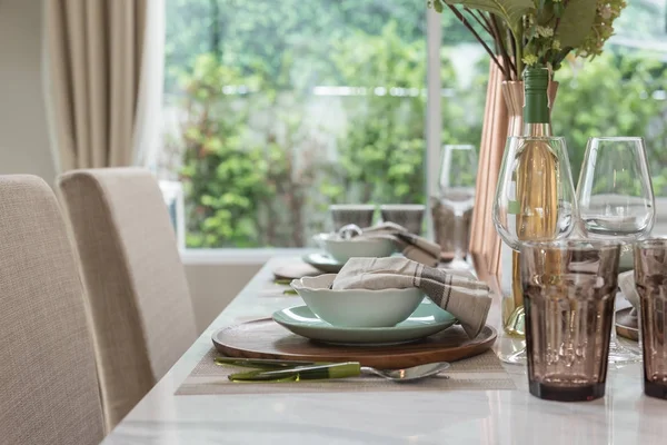 Sala da pranzo in stile contemporaneo — Foto Stock