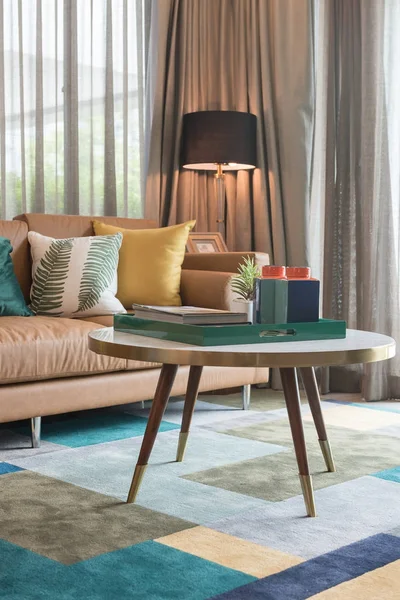 Modern Living Room Style Set Pillows Brown Sofa Interior Decoration — Stock Photo, Image
