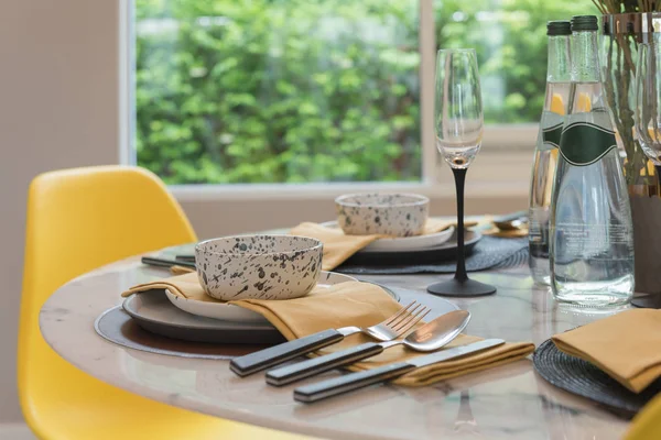 Table Set Table Yellow Chair Modern Style Dining Room Interior — Stock Photo, Image