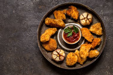 domates soslu tavuk göğsü Nuggets