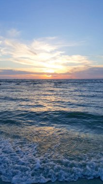 Denizin Üzerinde Gün Doğumu