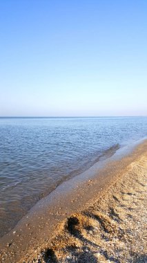 Yaz öğleden sonra deniz kıyısı