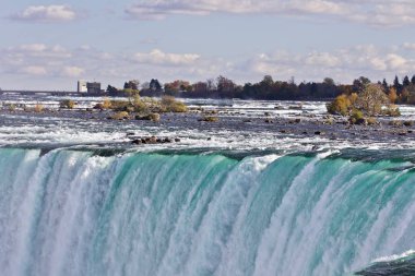 İnanılmaz güçlü Niagara Şelalesi ile güzel arka plan