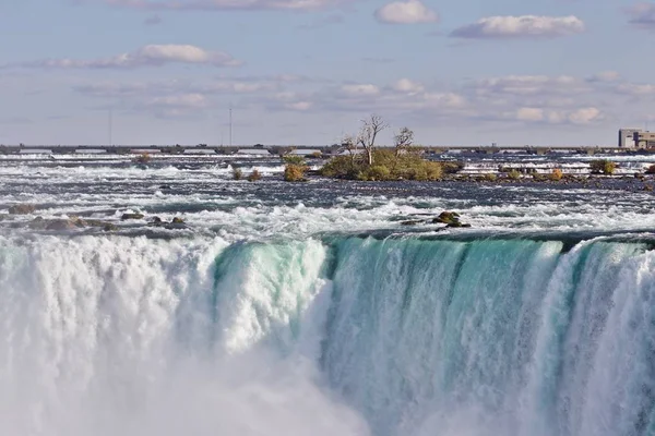 Bellissimo sfondo con incredibile potente cascata del Niagara — Foto Stock