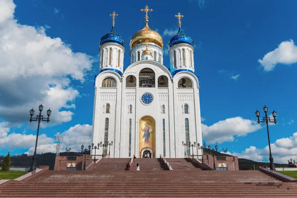 Sakhalin katedralen med kupoler — Stockfoto