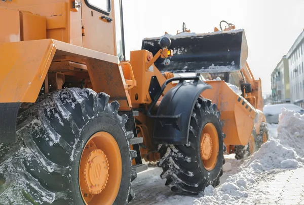 Máquina limpia la nieve de la carretera —  Fotos de Stock