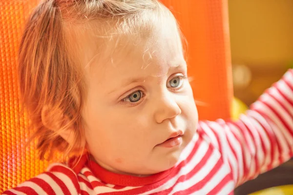 Retrato de cerca de la niña — Foto de Stock