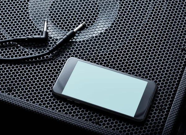 Mockup av svart modern smartphone vände åt. Urklippsbana. — Stockfoto