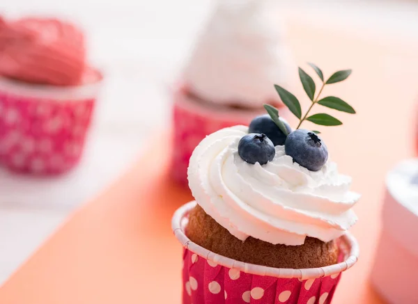 Cupcake con primer plano de bluberry — Foto de Stock
