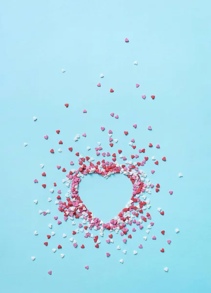 El confeti de confitería en forma del corazón —  Fotos de Stock