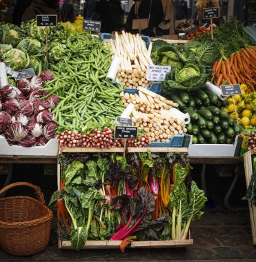 Kopenhag, Danimarka - Mart 02 2019: C 'deki çiftçi marketi