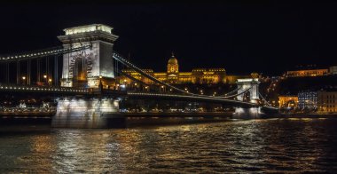 Budapeşte 'deki Zincir Köprüsü