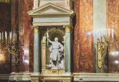 St. Stephen Katedrali içeriden. Budapeşte.