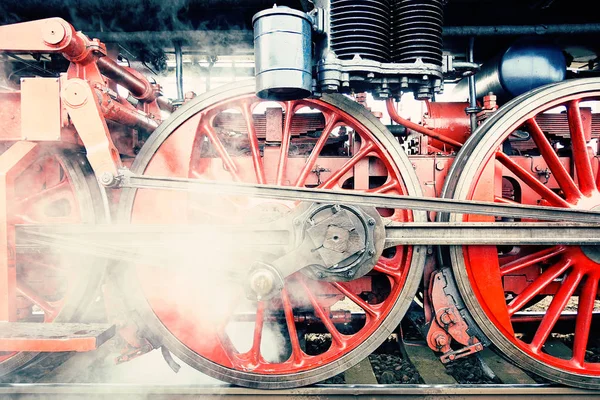 Buhar ile tarihi tren yakın çekim