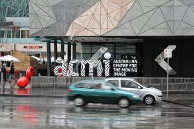 Yağmurlu bir gün Melbourne, Avustralya merkezi üzerinde göster
