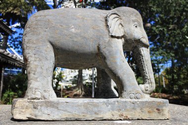 Fil heykeli yanında Nepal barış Pagoda Güney banka par