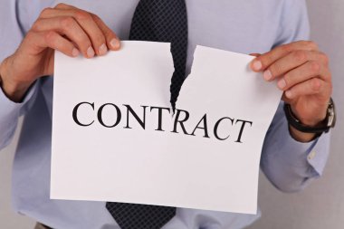 Sözleşme yakın kırma iş adamı. Sözleşmesinin feshi