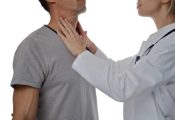 Homem a controlar a glândula tiróide. Cuidados de saúde e conceito médico isolado em branco . — Fotografia de Stock