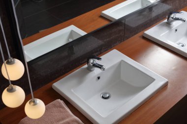 Banyo lavabo, lavabo. Modern minimalist tasarım sıhhi tesisat.