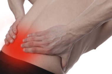 Kaslı adam sırt ağrısı acı. Yanlış oturma duruş sorunları kas spazmı, romatizma. Ağrı, chiropractic kavramı. Yaralanma egzersiz spor