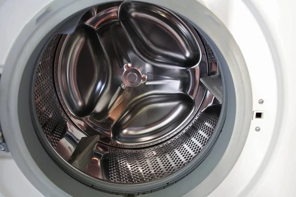 Çamaşır makinesi davul içinde kapat.