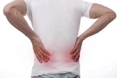 Böbrekleri ağrıyan bir adam, urolithiasis hastalığı