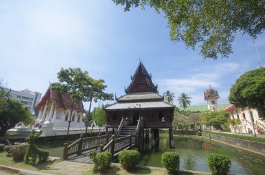 Budist din kitaplığı veya Wat Mulk Si Muang, Ubon Ratch