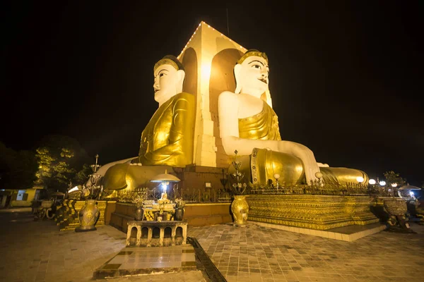 Kyaikpun Pagoda, Bago, Мьянма — стоковое фото