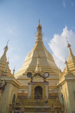 Sule pagoda, yangon, myanmar